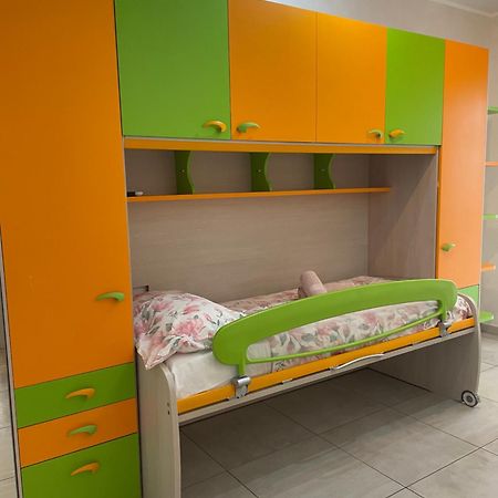 Home With Parking Near The Airport And Beach Fiumicino Exterior foto